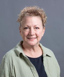 Trisha Mertens headshot